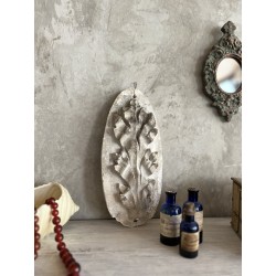 Bas relief en plâtre ancien