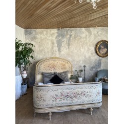 Lit tapissé fleuri – fin XIXe