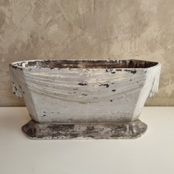 Jardiniere en fonte