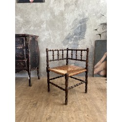Chaise d’angle paillée