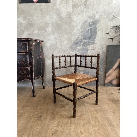 Chaise d’angle paillée