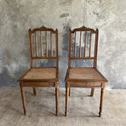 Paire de chaises cannées