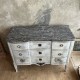 Commode patinée