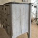 Commode patinée