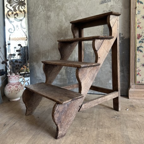 Escabeau  ancien