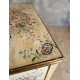 Commode fleurie
