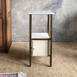 Chevet médical ancien