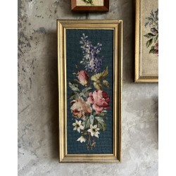 Canevas fleuri encadré