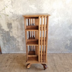 Bibliothèque tournante