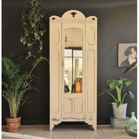 Armoire