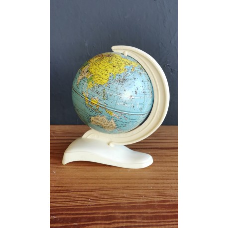 Petit globe terrestre