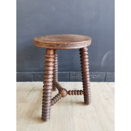 Tabouret tripode